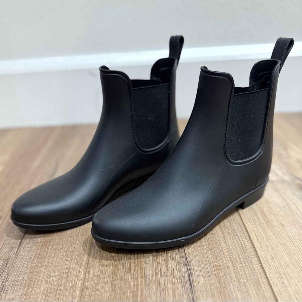 Like New Target Women’s Black Rain Boots